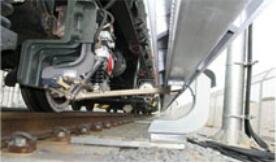 Steel aluminum composite contact rail system